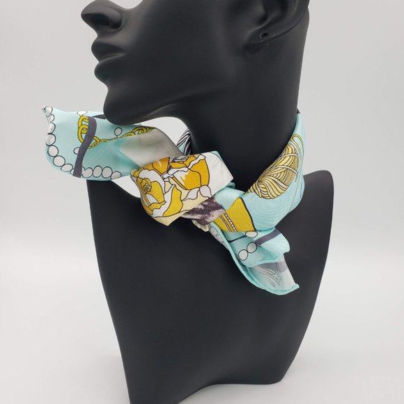 Champur Glamorous Novelty Print Silk Neck Scarf Pastel Blue - Picture 1 of 11